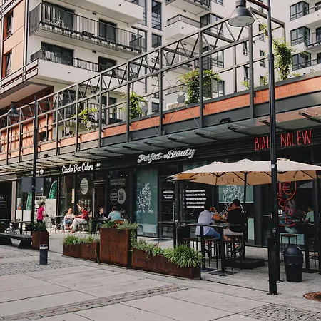 2homerent Doki Shipyard * Gdansk