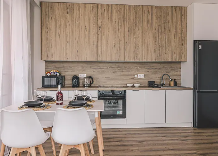 2homerent Doki Shipyard Gdansk