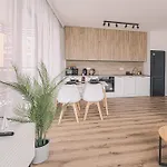 2homerent Doki Shipyard Gdaňsk