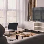 2homerent Doki Shipyard * Gdaňsk
