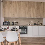 2homerent Doki Shipyard Gdaňsk