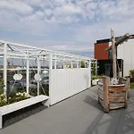 2homerent Doki Shipyard Apartmán