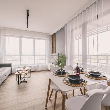 2homerent Doki Shipyard Apartment