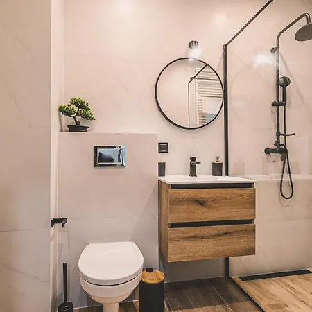 Apartment 2homerent Doki Shipyard Danzig