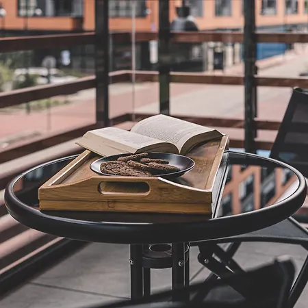 2homerent Doki Shipyard Apartamento *