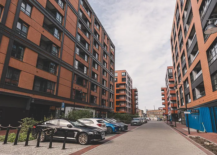 2homerent Doki Shipyard * グダニスク